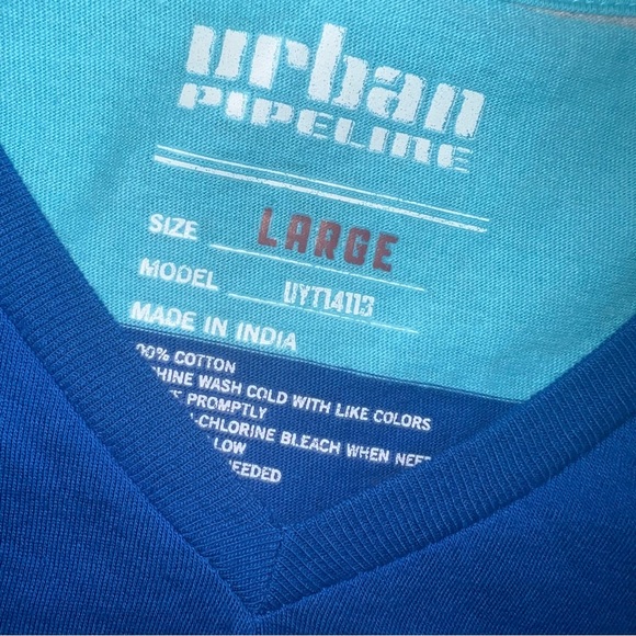 Urban Pipeline striped V tee - Picture 2 of 5